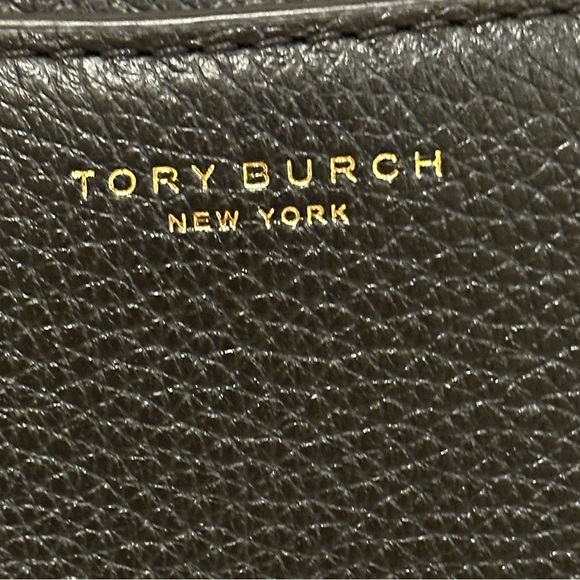 Authentic Tory Burch Britten Crossbody Shoulder Bag✨ - Picture 9 of 17